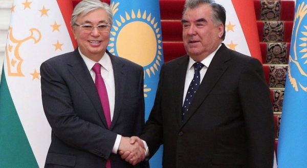 Президенты Таджикистана и Казахстана провели переговоры в узком формате
