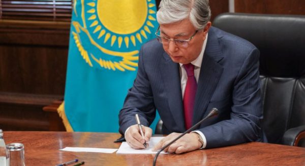 Президент Казахстана подписал указ, направленный на укрепление прав человека в стране