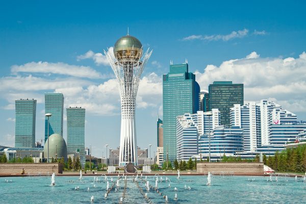 Назарбаев отреагировал на переименование Астаны в Нур-Султан