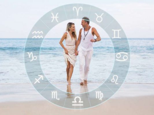 Любовный гороскоп на 2022 год: Близнецов позовут замуж, а Рыбам подарят нежность Мальдив