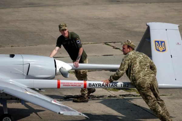К чему приведет применение Украиной турецких беспилотников в Донбассе