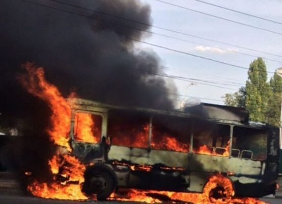 Автобус с детьми загорелся в Актау