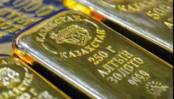 Президент Токаев запретил вывоз иностранной валюты и золота
