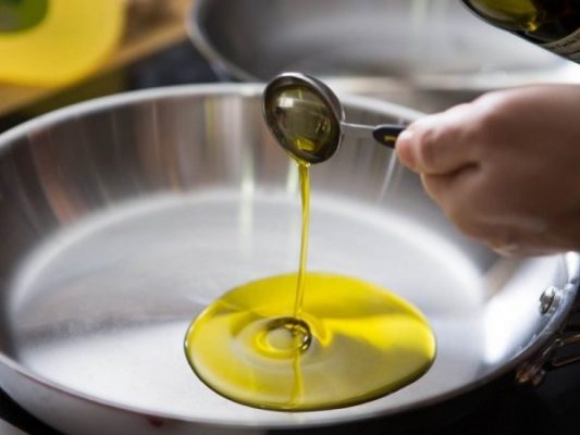 Самое полезное масло для жарки: мнение диетолога
