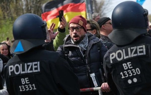 СМИ узнали детали неудавшегося госпереворота в Германии с участием россиянки