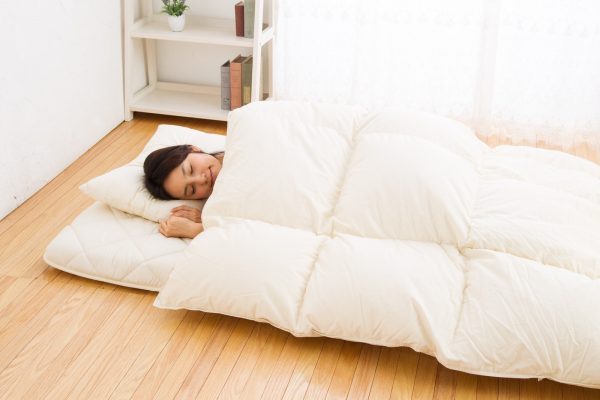 Вот почему японцы спят без подушек: они изобрели нечто более удобное