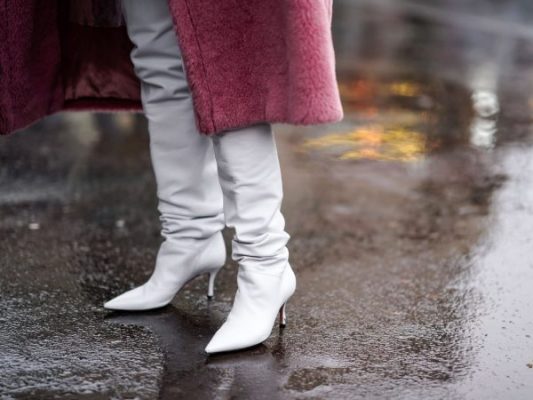 Как правильно носить белую обувь зимой: советы стилистов