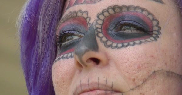 A woman with a full face tattoo whose picture went viral has shocked the Internet with a reverse image