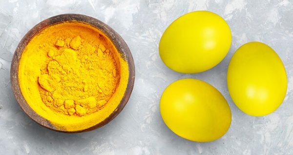 Как покрасить яйца куркумой: будут ярче солнца