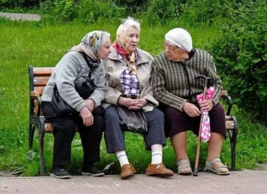 Пережиток СССР: какие три привычки старшего поколения раздражают современную молодежь