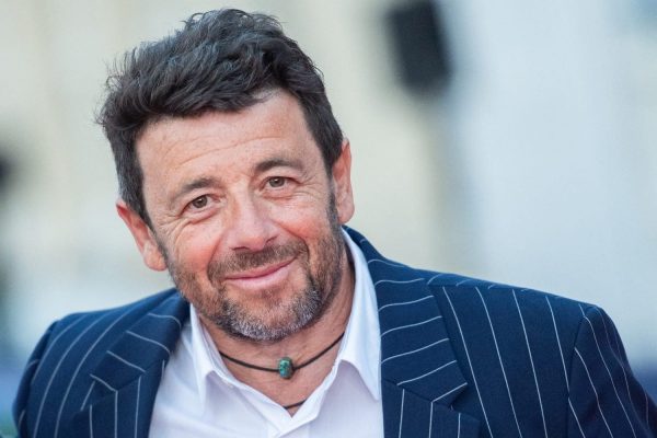 At the event, Patrick Bruel presented his girlfriend to the assembled audience