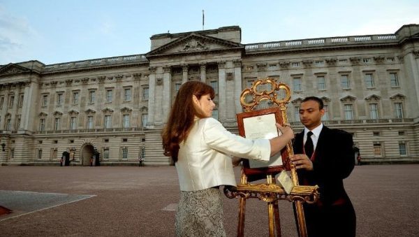 Un nouveau bébé royal est en route ! Un nouveau bébé est en route pour la famille royale, avec l’annonce officielle du palais de Buckingham