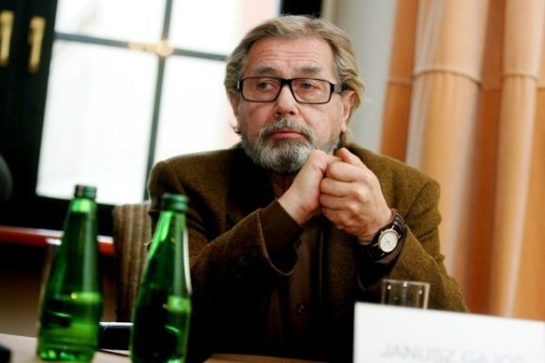 Janusz Gajos 85 lat, jak mu się teraz żyje
