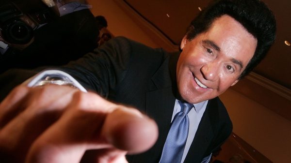 What has Wayne Newton been doing since he lost all his money?