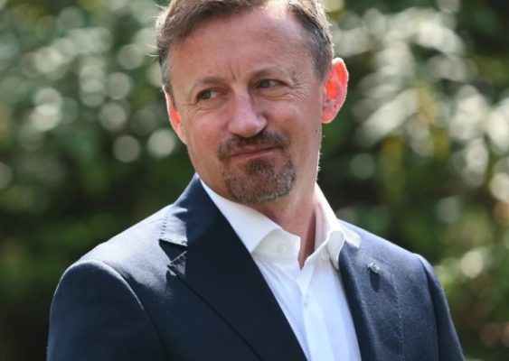 Małysz nie czekał dłużej z podzieleniem się weekendowymi nowinami. Ze smutkiem potwierdził: „To już koniec”.